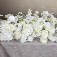 Nouvelles compositions florales personnalisées de 2,5 pieds en fausse soie blanche, centres de table en boule, chemins de table floraux pour la décoration de cérémonies et de fêtes