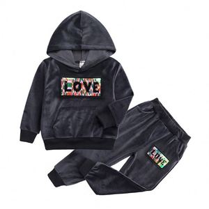 Vêtements en gros de qualité supérieure à prix abordable pour petites filles : ensembles deux pièces (pantalon et chemisier) - Product Image 3