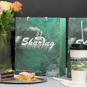 Sacs en papier biodégradables écologiques en carton blanc personnalisés avec poignées pour la promotion en supermarché, l'emballage de desserts, de café et de cadeaux - Product Image 2