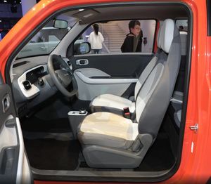 GEELY Panda mini 120km Juegos asiáticos Rango de crucero Vehículos de nueva energía Mini coche eléctrico usado para adultos Geely Panda precio compacto - Product Image 6