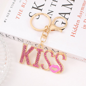 Portachiavi con Lettere KISS in Strass per Donne, Charm per Borse, Anello Portachiavi per Auto, Ciondolo Regalo - Product Image 2
