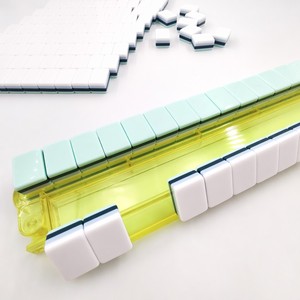 Juego de Mahjong Americano Acrílico de Cuatro Capas Premium, Color Verde Menta, con Reverso Tipo Sándwich, Sombrero de Payaso, Jokers, Juego de Mesa, Set de Regalo - Product Image 4