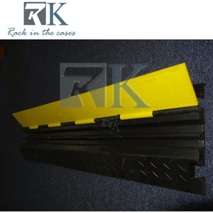Yellow Black Cable Ramp Rubber Cable Ramp Traffic Safety Cable Protector Ramp 1 2 3 4 <b>5</b> Speed Bumps Protective - Product Image 2