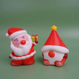 Jouet Squishy de Noël en PU à Remontée Lente, Ornements de Noël, Renne, Père Noël, Bonhomme de Neige, Anti-Stress, Fidget, Décompression, Cadeau Sensoriel, Vente en Gros - Product Image 3