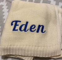 Couverture bébé tricotée personnalisée, cadeau brodé pour une fête de naissance, nom monogrammé, cadeau doux pour nouveau-né