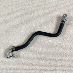 Manguera de refrigerante Bmw 17128632260 para serie 5 G38, serie 7 G12 G32, pieza de repuesto para tubo de tanque de agua auxiliar - Product Image 1