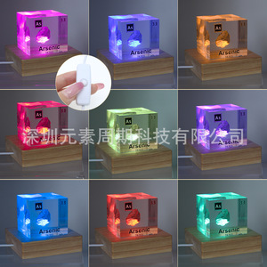 Cubo de Arsénico de 5 cm en Acrílico con Base de Madera, Decoración Científica Coleccionable - Product Image 4