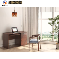 Braunes Schlafzimmer-Möbelset mit Plattformbett Nachttisch Kleiderschrank Schreibtisch Hocker und TV-Schrank für Hotel-Schlafzimmer-Möbelset
