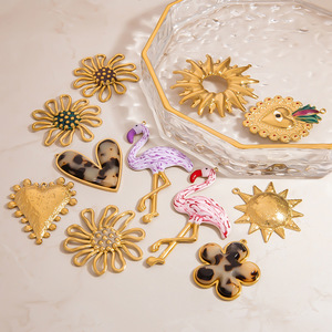 Fornituras de joyería de acero inoxidable, formas mixtas, colgante DIY para hacer collares, chapado en oro de 18K, sol, flamenco, corazón, margarita - Product Image 2