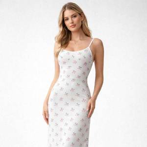 Gaun Tidur Wanita Musim Panas Elegan Seksi Bahan Nilon, Kerah V Lengan Pendek, Motif Bunga, Kain Renda Lembut dan Bernapas, Pakaian Tidur, Logo Dapat Disesuaikan - Product Image 1