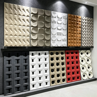 Brique creuse populaire en PU à 9 grilles, panneau de cloison effet ciment pour fond intérieur et mur de cour extérieure