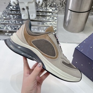 Luxurious Designer <b>Shoes</b> with Contrasting Colors Breathable Mesh Closed Toe Fashion Trend Lightweight Sports <b>Casual</b> <b>Shoes</b> - Product Image 4