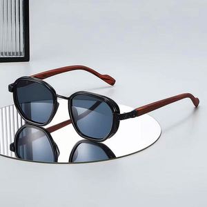 Gafas de Sol Personalizadas con Logotipo 2025, Gafas de Sol Cuadradas de Metal Punk para Hombre y Mujer, con Protección UV400, Lentes Degradadas y Diseño de Madera - Product Image 2