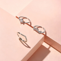 SA Jewelry Ensemble de bagues empilables vintage en cuivre, ton argenté, ajustables, avec bande ouverte en forme de couronne et pierre transparente en forme de V, bijoux de mode, vente en gros