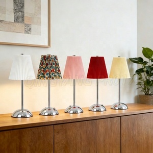 <span class=keywords><strong>Lampada</strong></span> da Tavolo LED Personalizzabile Moderna con Corpo Argentato, Paralume in Tessuto, Portatile, Ricaricabile, Dimmerabile a Tocco e Protezione per gli Occhi - Product Image 1