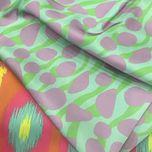 100% polyester peau de mer mer animal zèbre monstre sirène organisme marin motif - Product Image 3