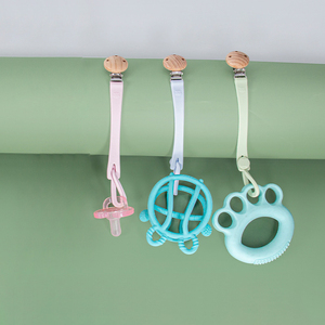 Vente en gros de perles en bois de silicone de qualité alimentaire réutilisables et personnalisées attache-tétine pour bébé avec étui de fixation - Product Image 3