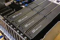 ESC8000A-E11 Server Komputasi AI Berkinerja Tinggi dengan Delapan Kartu Grafis 4090 PCIe 4.0 yang Terpasang di Rak Tersedia dalam Stok