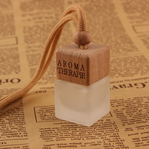 <span class=keywords><strong>Diffuseur</strong></span> de parfum pour voiture en verre givré transparent de 8 ml avec logo personnalisé, rechargeable, avec bouchon à vis en bois - Product Image 1