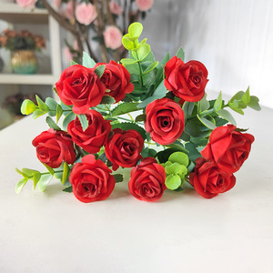 <span class=keywords><strong>Fleurs</strong></span> artificielles en gros pour mariage, <span class=keywords><strong>fleurs</strong></span> décoratives en soie, roses artificielles <span class=keywords><strong>de</strong></span> haute qualité, roses artificielles au toucher réel - Product Image 2