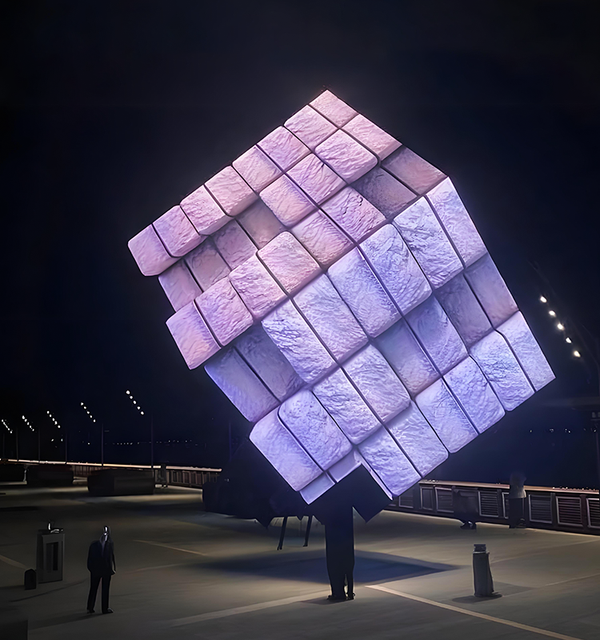 P4 Indoor Cube LED Display Screen Full Color Advertising Equipment for Indoor Magic Cubes