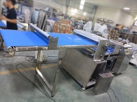 Ligne de production de croissants haute capacité Machine de fabrication de pâte feuilletée commerciale Machine de formage de croissants automatique