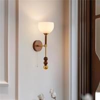 Applique Murale LED de Luxe en Fer au Design Moderne avec Abat-jour en Verre Opale Blanc, Intensité Variable et Température de Couleur Multiple, Idéale pour Salle de Bain et Salon