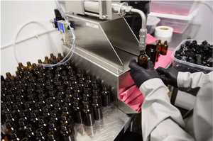 Pabrik di Cina persediaan Harga terbaik minyak kuncup cengkeh esensial murni untuk kosmetik dan penggunaan pijat - Product Image 6