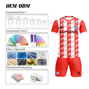 Setelan Latihan Sepak Bola Digital Grosir Custom, Nomor Bergaris Cetak Sublimasi Panas yang Dipersonalisasi, Cepat Kering dan Elastis - Product Image 4