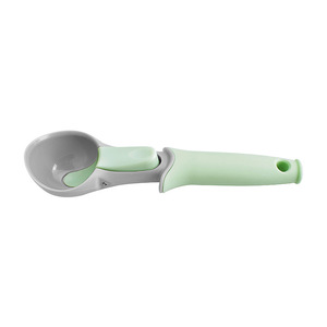 Plastic Ice Cream Scoop Light Green Comfortable Handle Manual Scooping Tool For Ice Cream And Fruit - Product Image 2