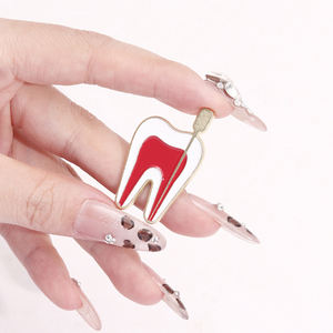 Cute Cartoon Tooth Esmalte Pins Crown Sobremesa Avocado <span class=keywords><strong>Unicorn</strong></span> <span class=keywords><strong>Brooch</strong></span> Lapel Badge Gift para Crianças Amigos Jóias - Product Image 4