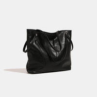 2026 OEM Designer Luxe Classique Femmes Grande Capacité Sac Simple Diagonale Style Ouvert Étanche Solide Couleur Vintage Géométrique