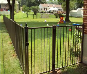 Panneaux de clôture en acier galvanisé noir décoratifs pour jardin moderne, portail coulissant, clôture de sécurité extérieure personnalisée pour piscine, jardin, cour - Product Image 2