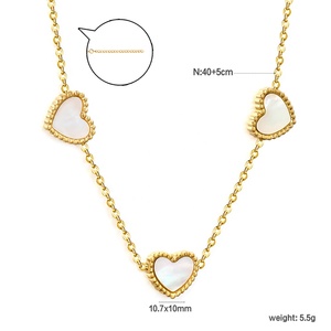 Collar con Colgante de Corazón y Cristal de Diamante, Estilo Moderno, Acero Inoxidable, Chapado en Oro de 18K, Antideslustre, para Mujer - Product Image 4