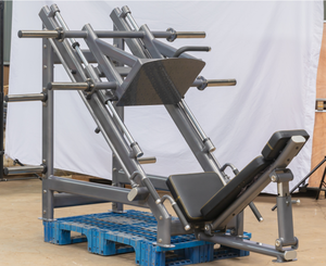 YG-ES021 Équipement de fitness professionnel en acier pour la musculation, machine à squat linéaire à 45 degrés et presse à jambes à charge par plaques - Product Image 4