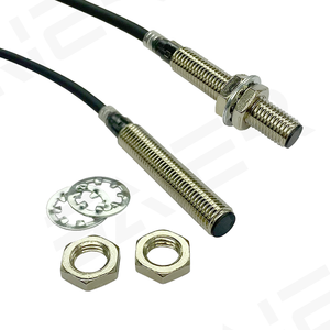 <span class=keywords><strong>3</strong></span> teller manyetik yakınlık sensörü 1mm Metal dedektörü DC10-24V IP67 silindirik indüktör yakınlık değiştirme sensörü - Product Image 1