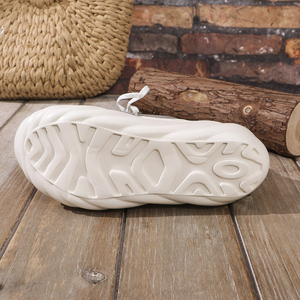 Scarpe da passeggio Best seller Hellosport da <span class=keywords><strong>donna</strong></span> comode <span class=keywords><strong>Sneakers</strong></span> con plateau <span class=keywords><strong>bianche</strong></span> <span class=keywords><strong>e</strong></span> <span class=keywords><strong>nere</strong></span> con capo caldo Sole spesso - Product Image 4