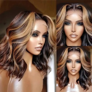 Perruque Courte Synthétique Ondulée Colorée Effet <span class=keywords><strong>Cheveux</strong></span> Naturels 13x4 Lace Frontale Marron Mélange Doré Fil Haute Température Sans <span class=keywords><strong>Frange</strong></span> - Product Image 3