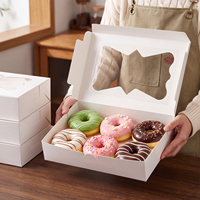 Boîtes à biscuits blanches en gros avec fenêtre transparente, emballage pliable en papier pour pâtisseries et gâteaux