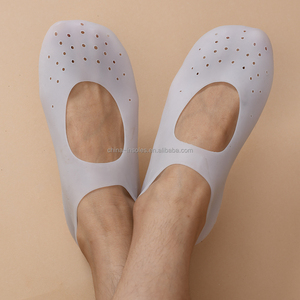 Callosités personnalisées protecteur de soins des pieds, chaussettes en silicone blanches, douces et respirantes, gel hydratant, chaussettes pour femmes - Product Image 4