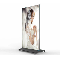 Écran d'affichage numérique LCD sur pied de 98 pouces HD 4K plein écran pour signalisation intérieure, orientation, ascenseurs, événements, fêtes, centres commerciaux