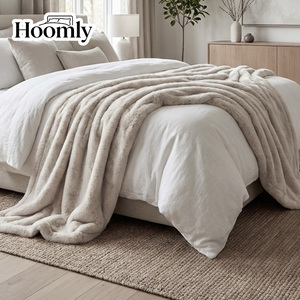 <span class=keywords><strong>Coperta</strong></span> in Finta Pelliccia di Lusso Hoomly 150x180cm, Morbida e Delicata sulla Pelle, <span class=keywords><strong>Coperta</strong></span> Decorativa Moderna per Casa, Hotel, Festività - Product Image 3