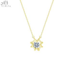 Collier pendentif minimaliste empilable en diamant le plus populaire, en or massif 18 carats avec chaîne en diamant naturel - Product Image 2