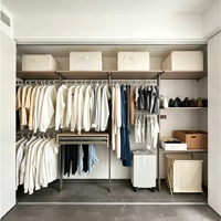 Armoire Métallique Minimaliste pour Vestiaire, Modèle Autonome Écologique à Combinaison Libre, Personnalisable et Facile à Installer