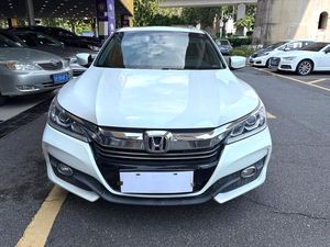ฮอนด้า แอคคอร์ด ปี 2016 รุ่นปรับปรุงใหม่ เครื่องยนต์ 2.0 ลิตร เกียร์ CVT ซีดาน 155 แรงม้า แรงบิด 190 นิวตันเมตร ระยะฐานล้อ 2775 มม. เบาะนั่งแบบมีระบบทำความร้อน เกรด A สำหรับส่งออก - Product Image 1