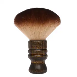 Spazzola per spolverino per collo grande da barbiere con manico in legno per capelli in Nylon morbido con logo personalizzato - Product Image 1