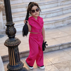 Completo Estivo 2026 per <span class=keywords><strong>Bambina</strong></span>: Giacca, Gilet, Top con Bottoni e Pantaloni Casual - Set Due Pezzi per Bambine - Product Image 2