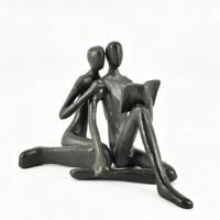 Sculptures abstraites en fonte de fer forgé représentant des couples se blottissant et lisant un livre, décorations d'art de bureau faites à la main en métal pour mariage