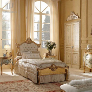 Juego de Muebles de Dormitorio de Madera Estilo Francés, Diseño Antiguo, con Armario de Almacenamiento Clásico, Cama Queen Size para Dormitorio, Modelo UP-064 - Product Image 1
