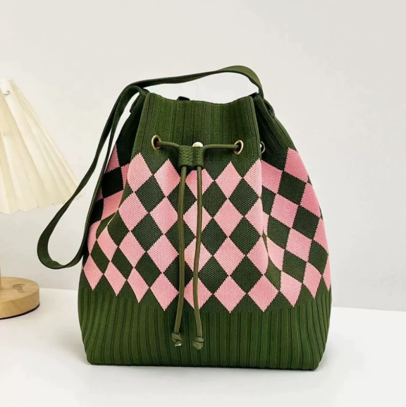 Rhombus Green